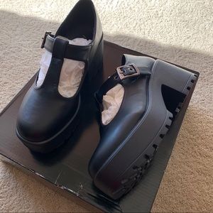 Chunky heel Mary Janes